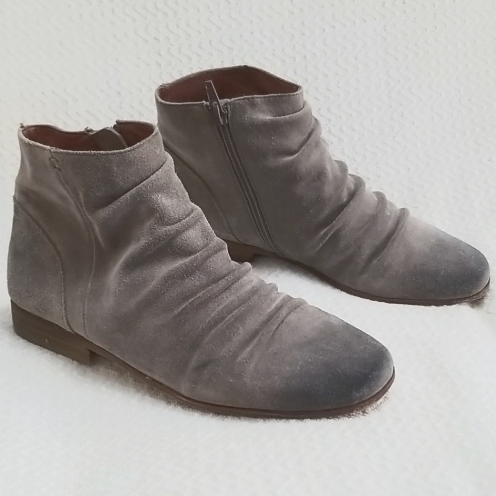 Jeffrey Campbell Speir Ankle Suede Booties - Picture 6 of 10